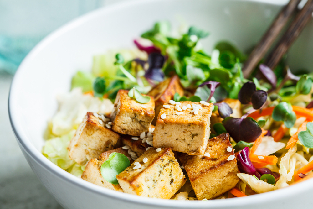 Fried,Tofu,Salad,With,Sprouts,And,Sesame,Seeds,In,A