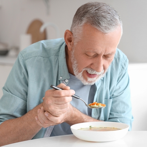 Parkinsonova nemoc: Ulevte si od tesu pomoc TCM