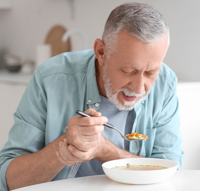 Parkinsonova nemoc: Ulevte si od tesu pomoc TCM